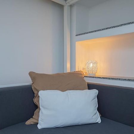 Youhosty - Accademia 53 Quinto Apartment Милано Екстериор снимка