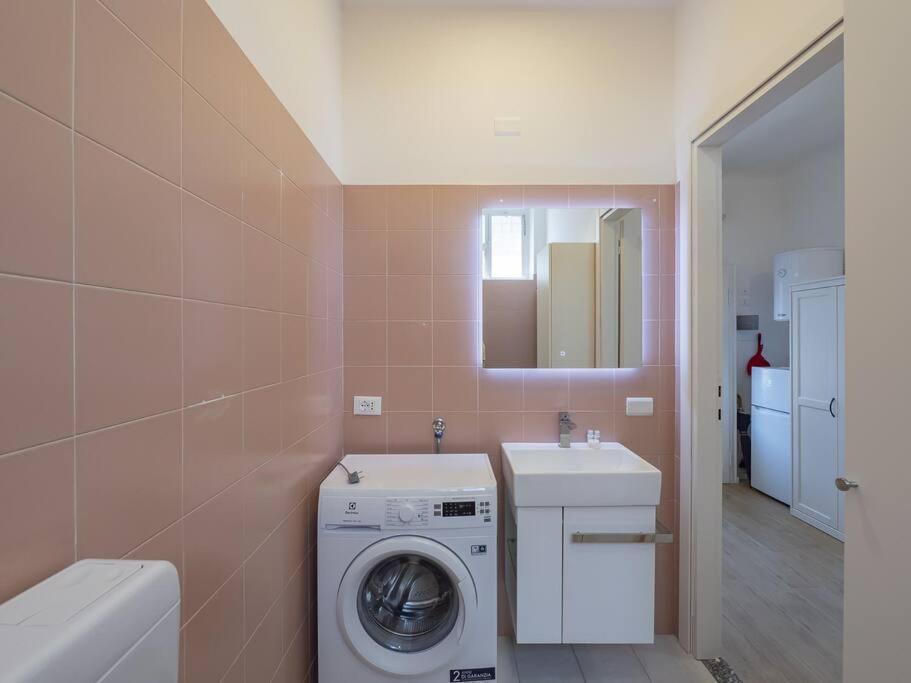 Youhosty - Accademia 53 Quinto Apartment Милано Екстериор снимка