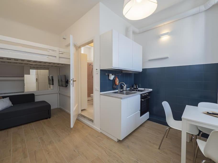 Youhosty - Accademia 53 Quinto Apartment Милано Екстериор снимка